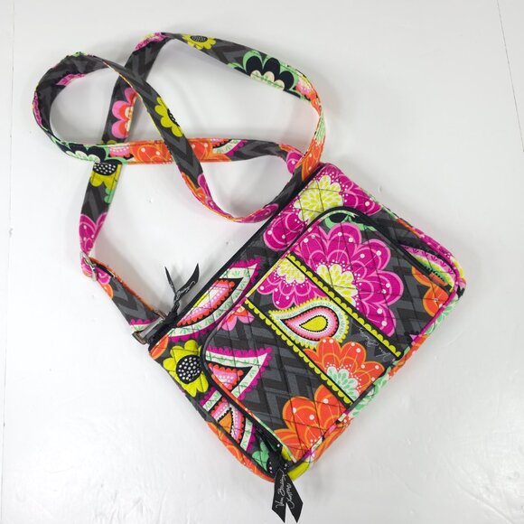 VERA BRADLEY MULTICOLOR FLORAL SMALL RECTANGLE CROSSBODY BAG LIGHTWEIGHT *EUC*.. - Picture 1 of 16